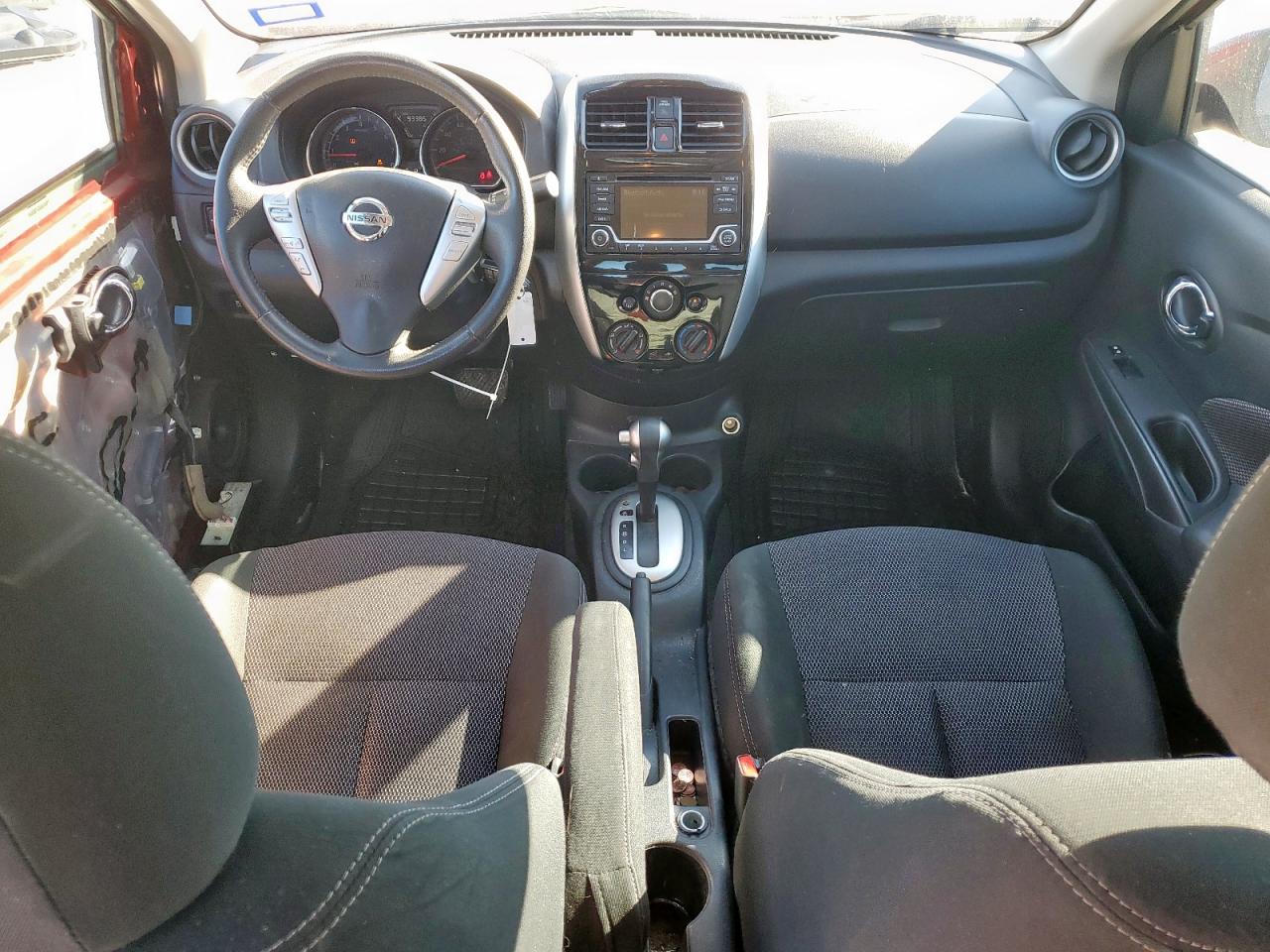 Lot #3304177445 2018 NISSAN VERSA S