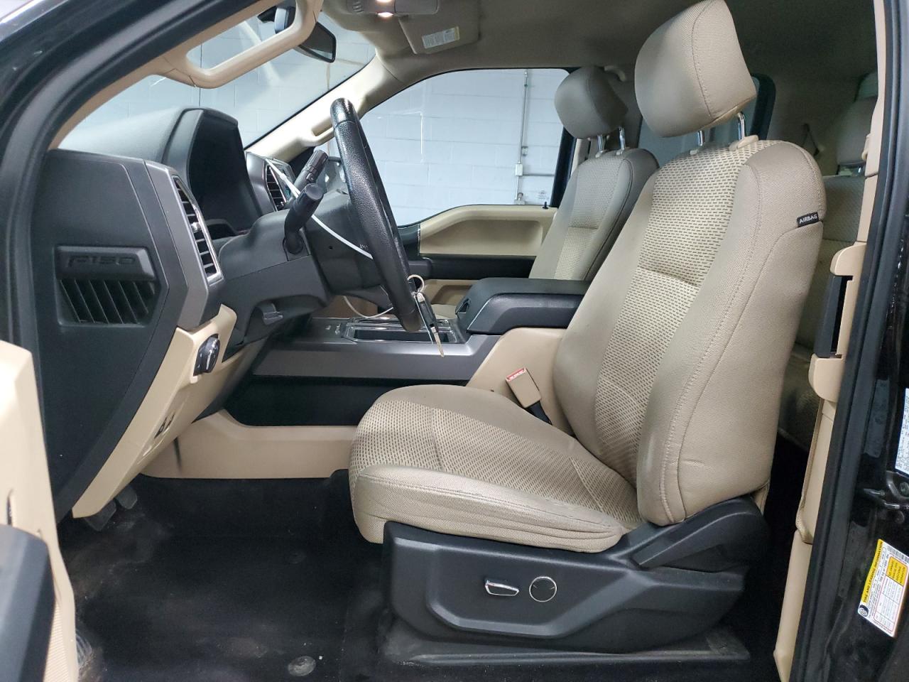 FORD F-150 SUPER CAB