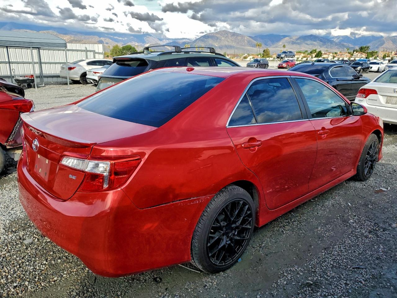 TOYOTA CAMRY SE