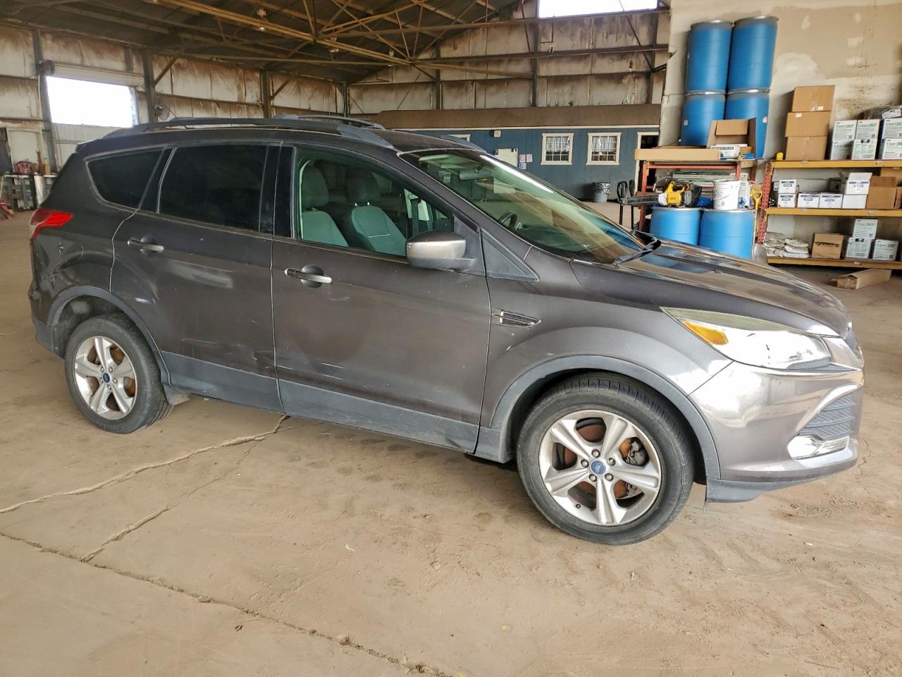 FORD ESCAPE SE