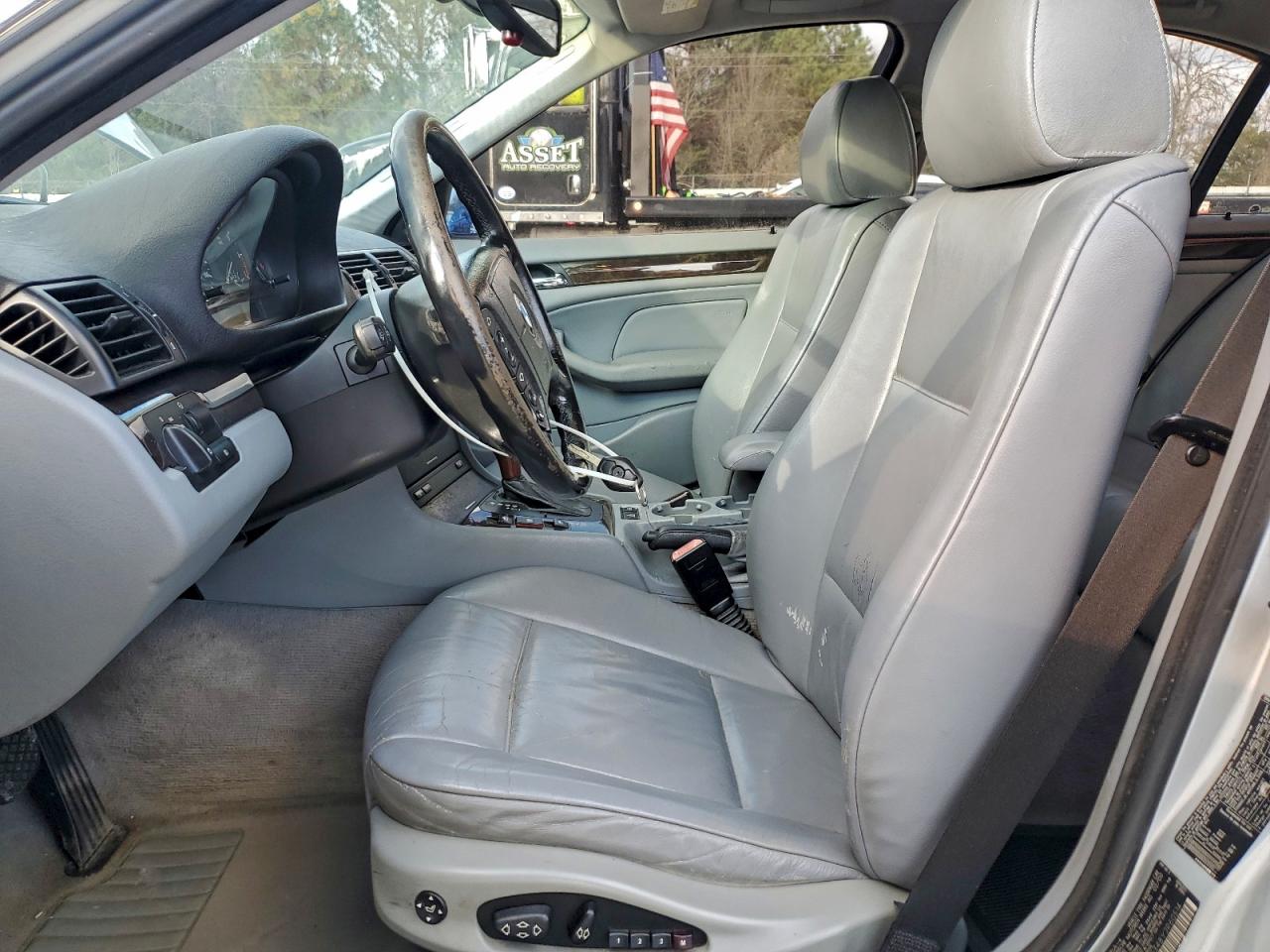 Lot #3303664932 2000 BMW 328I