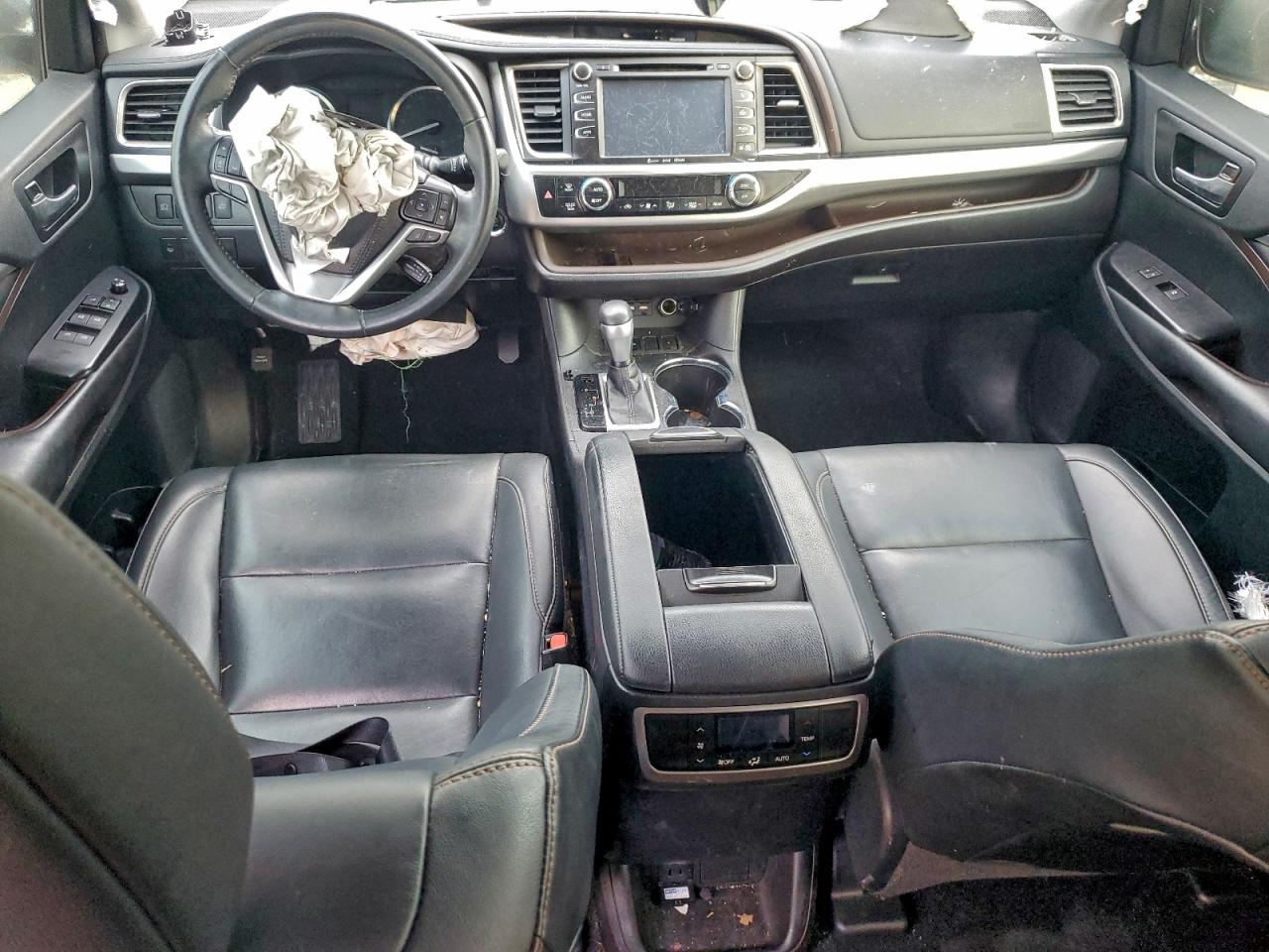 TOYOTA HIGHLANDER SE