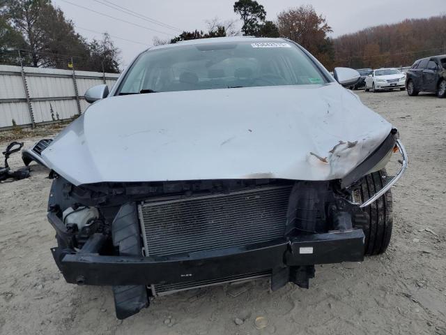 2017 HYUNDAI ELANTRA SE #3301834419