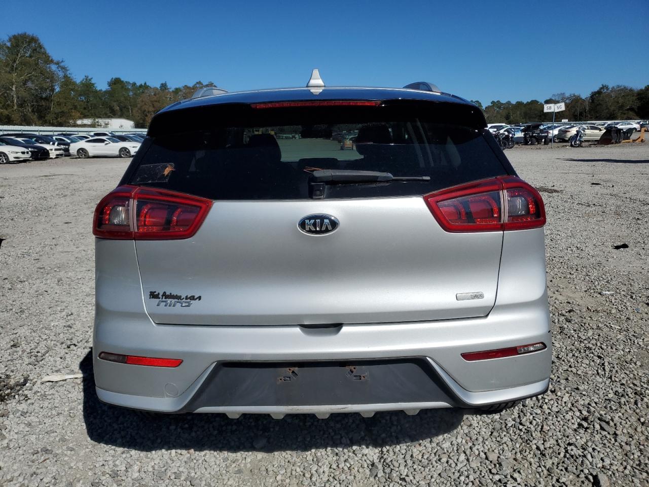 KIA NIRO EX