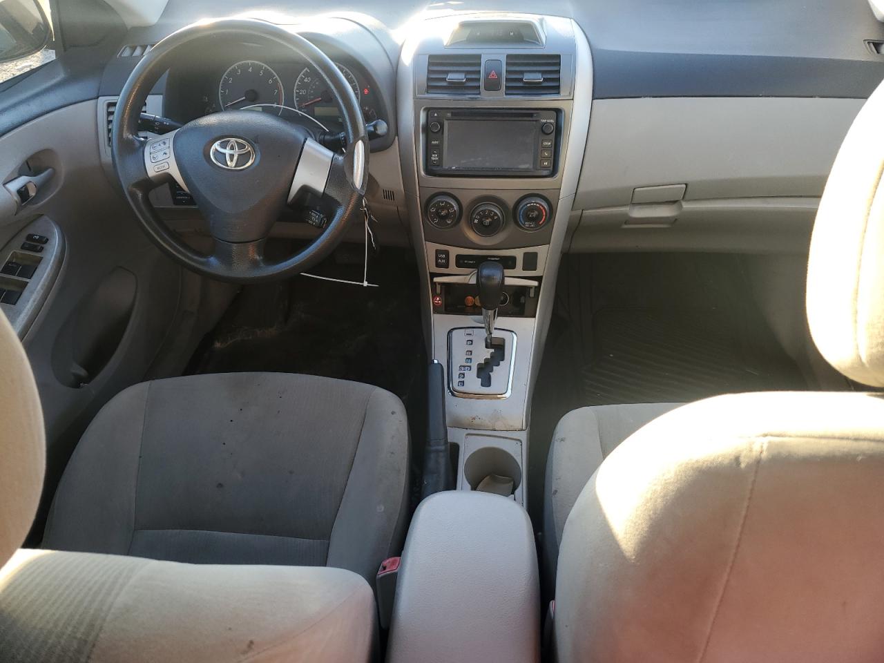Lot #3302770343 2013 TOYOTA COROLLA BA