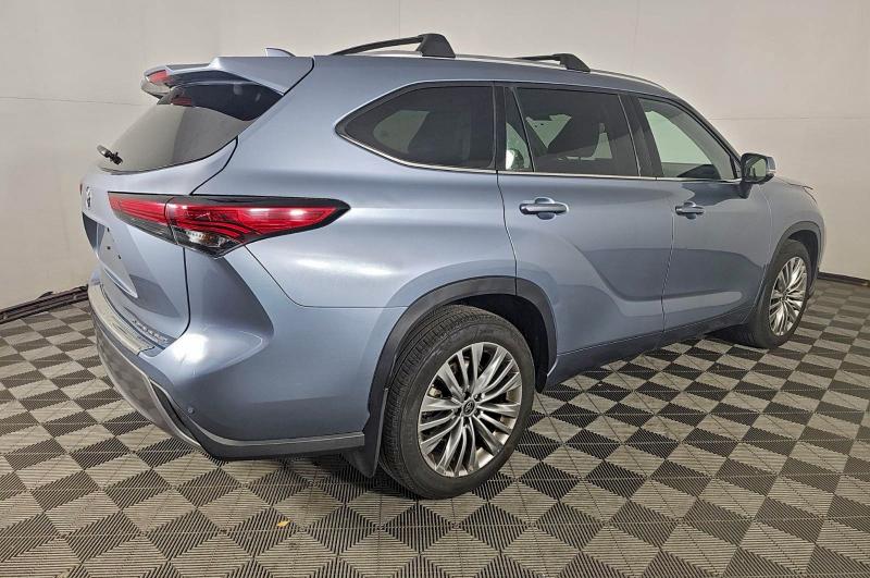 2023 TOYOTA HIGHLANDER #3296911875