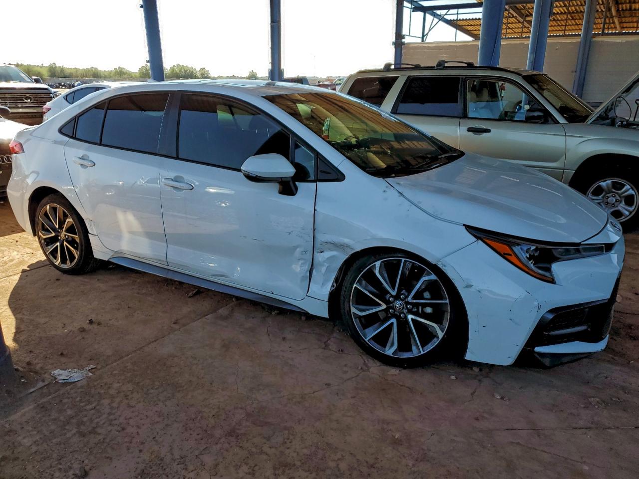 Lot #3301863987 2020 TOYOTA COROLLA SE