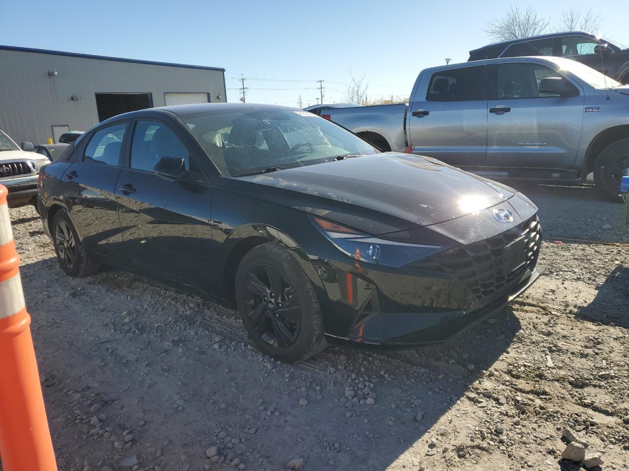 HYUNDAI ELANTRA BLUE