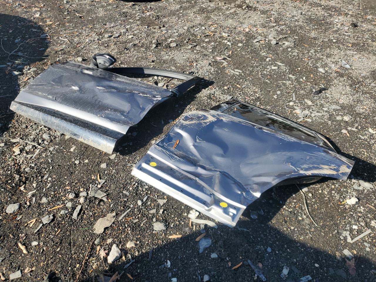 FORD MUSTANG PREMIUM