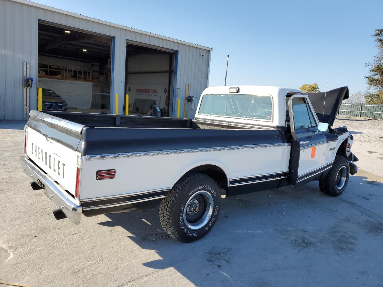 Lot #3315970080 1972 CHEVROLET UK