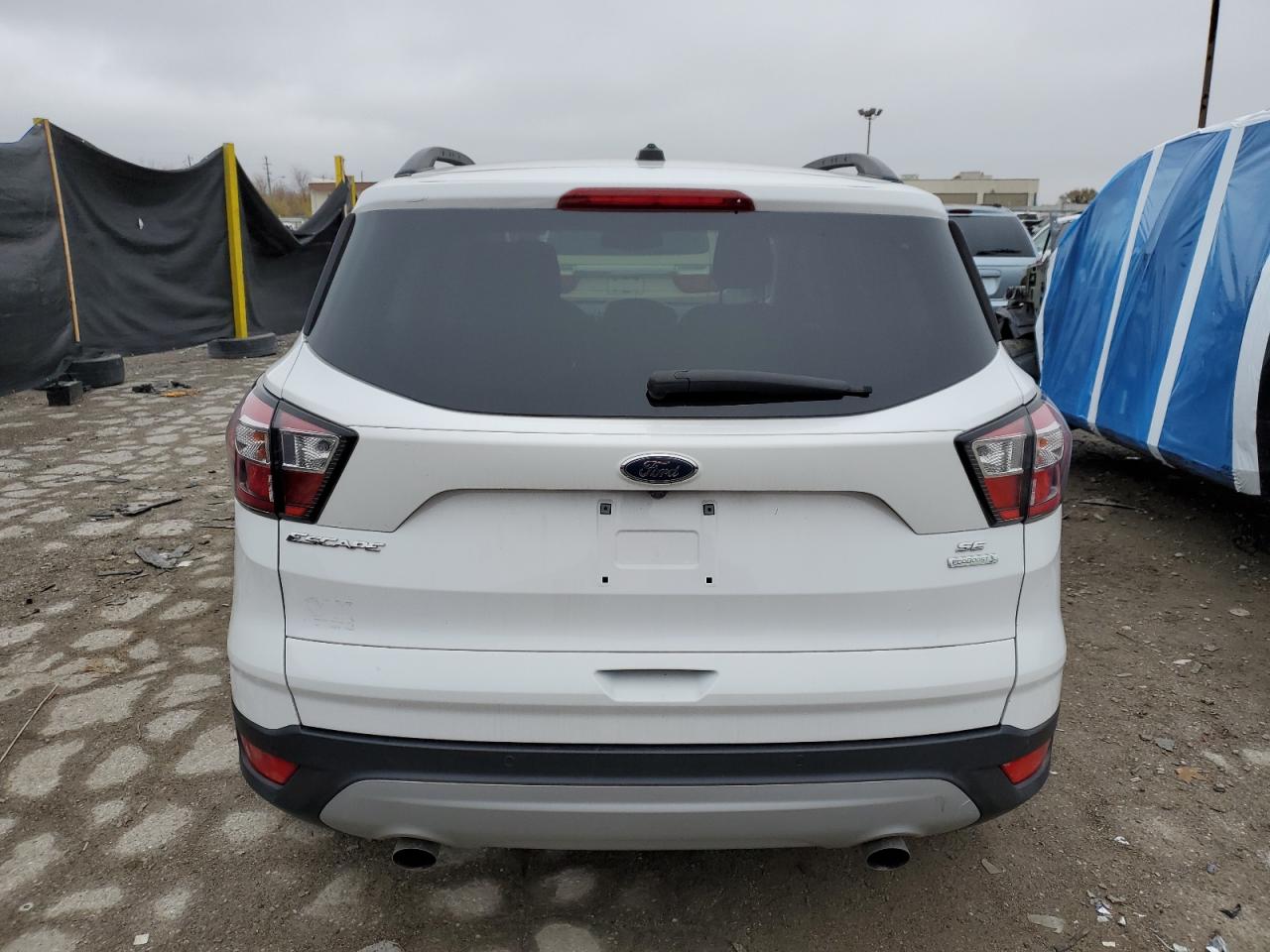 FORD ESCAPE SE