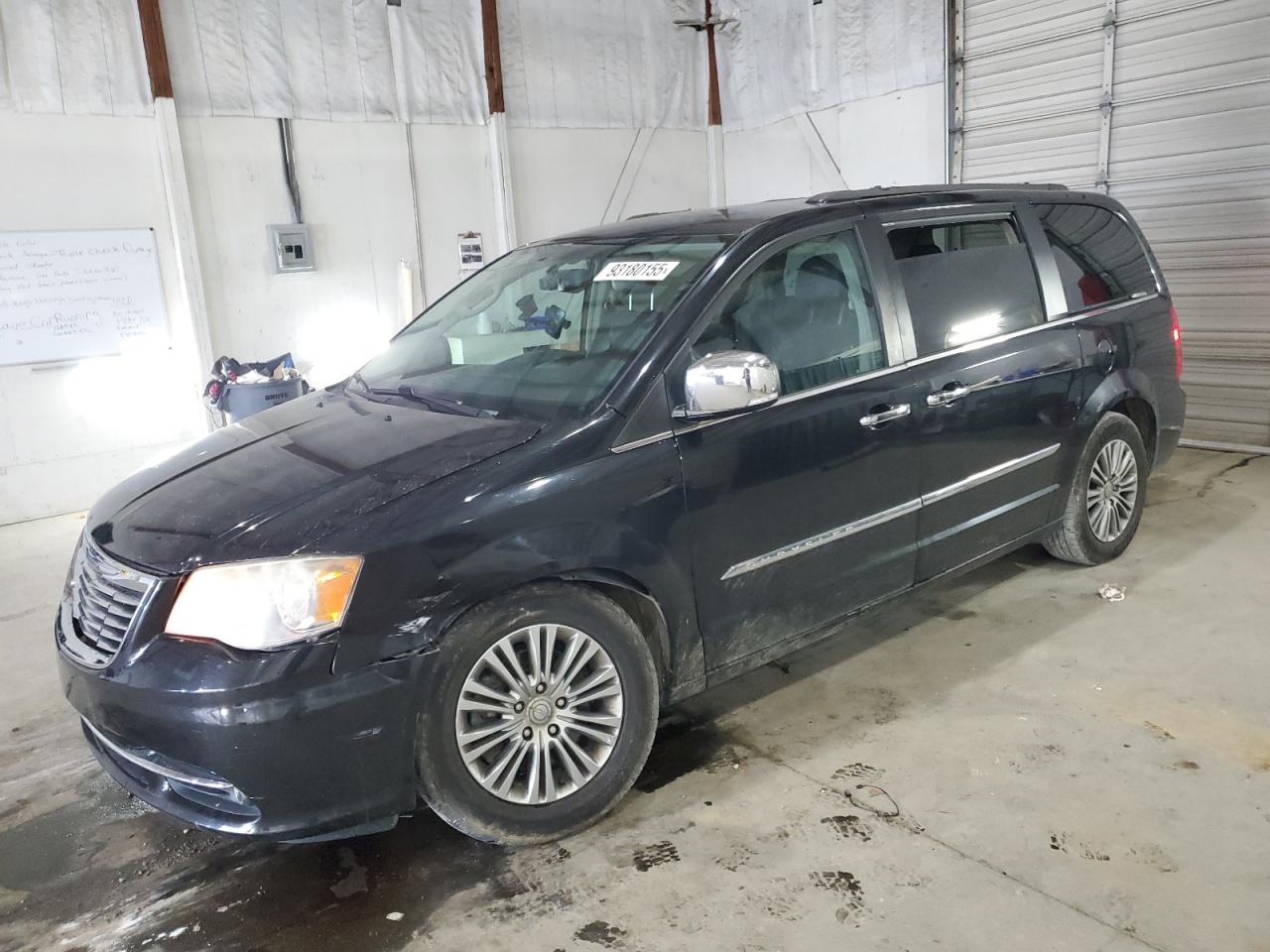 CHRYSLER TOWN & COUNTRY TOURING L