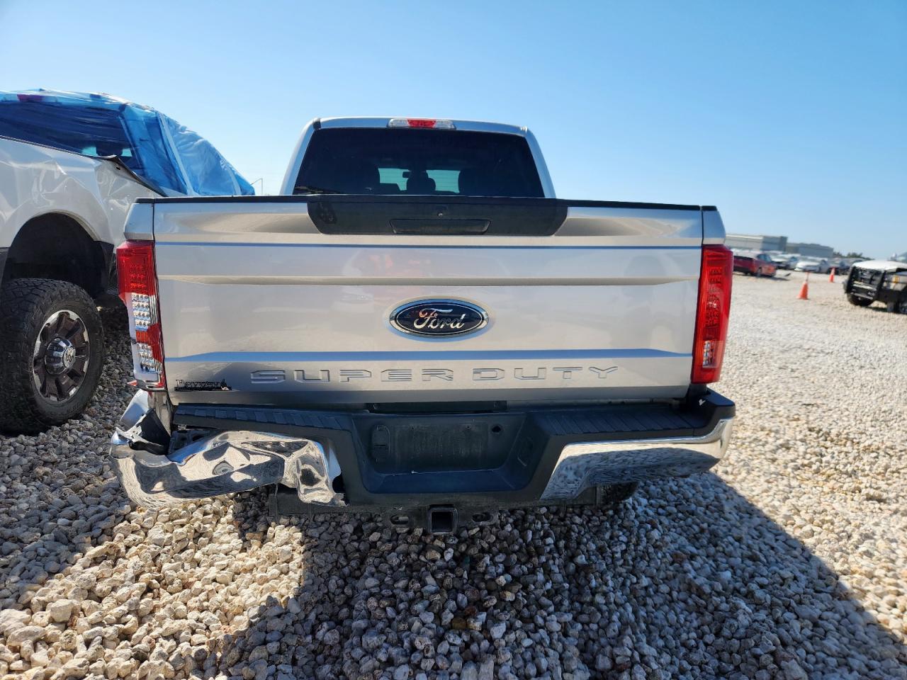 Lot #3310454297 2017 FORD F250 SUPER