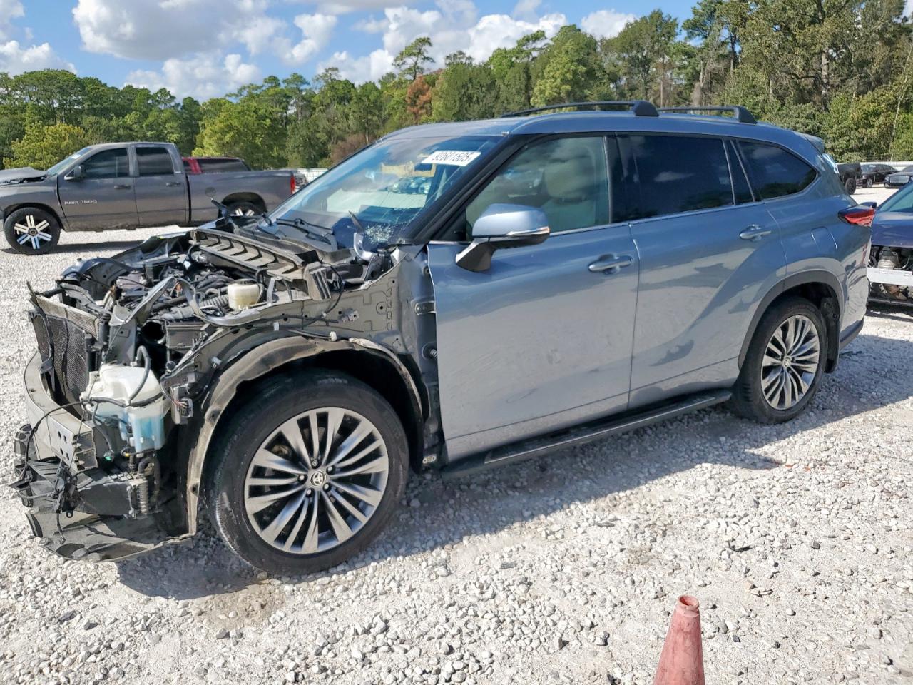 TOYOTA HIGHLANDER PLATINUM