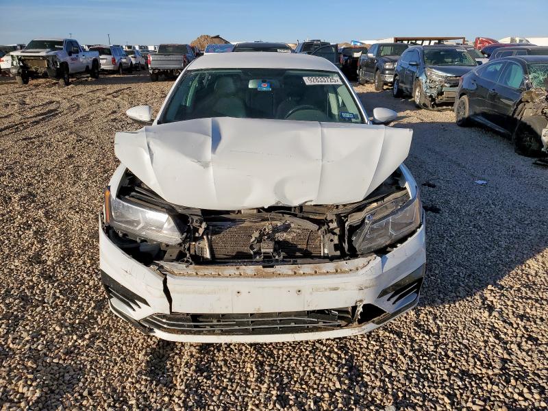 2017 VOLKSWAGEN PASSAT R-L #3302699100