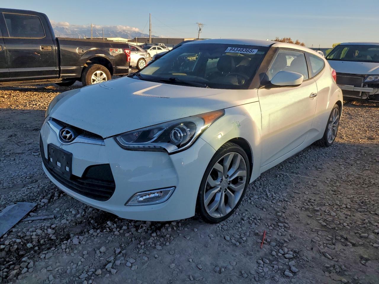 HYUNDAI VELOSTER
