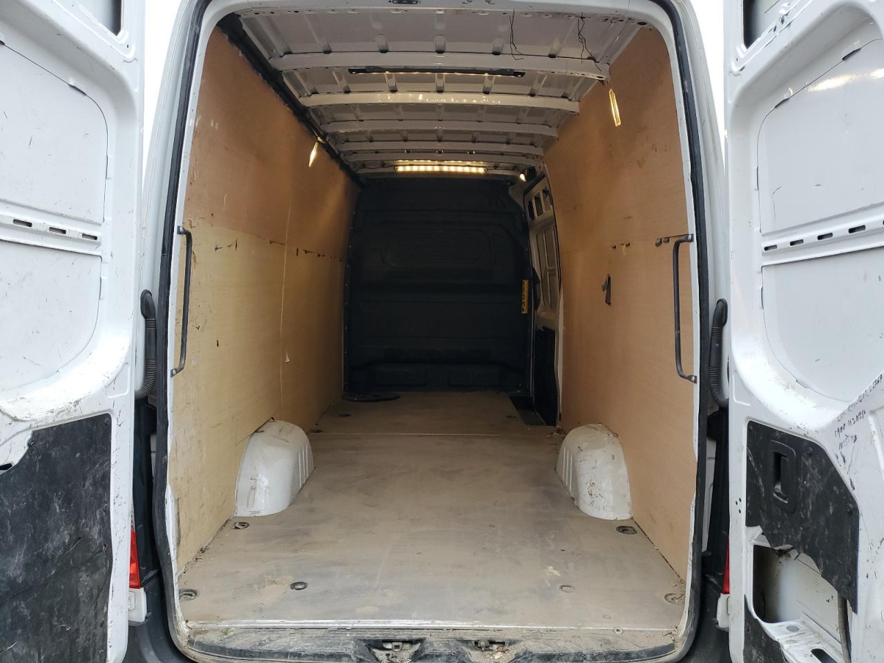 MERCEDES-BENZ SPRINTER 2500/3500