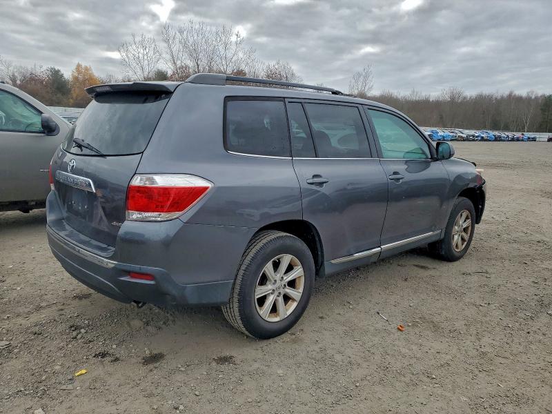 2013 TOYOTA HIGHLANDER #3296358163