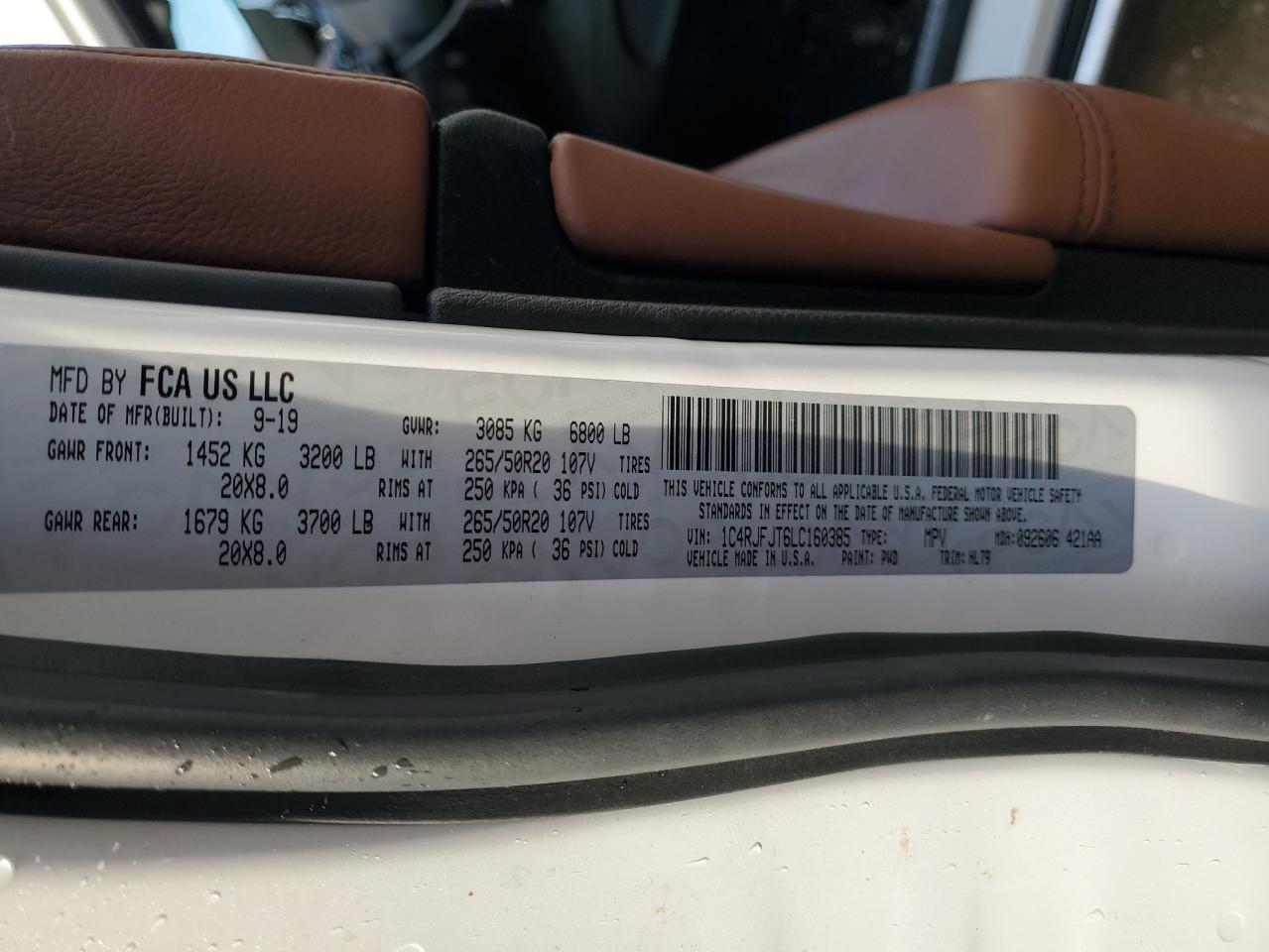 JEEP GRAND CHEROKEE SUMMIT