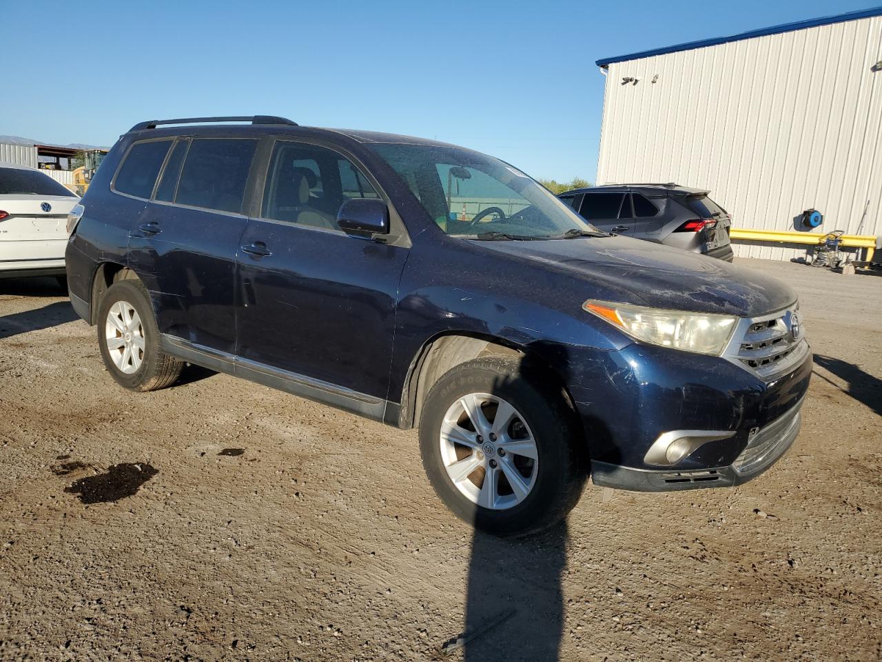TOYOTA HIGHLANDER BASE