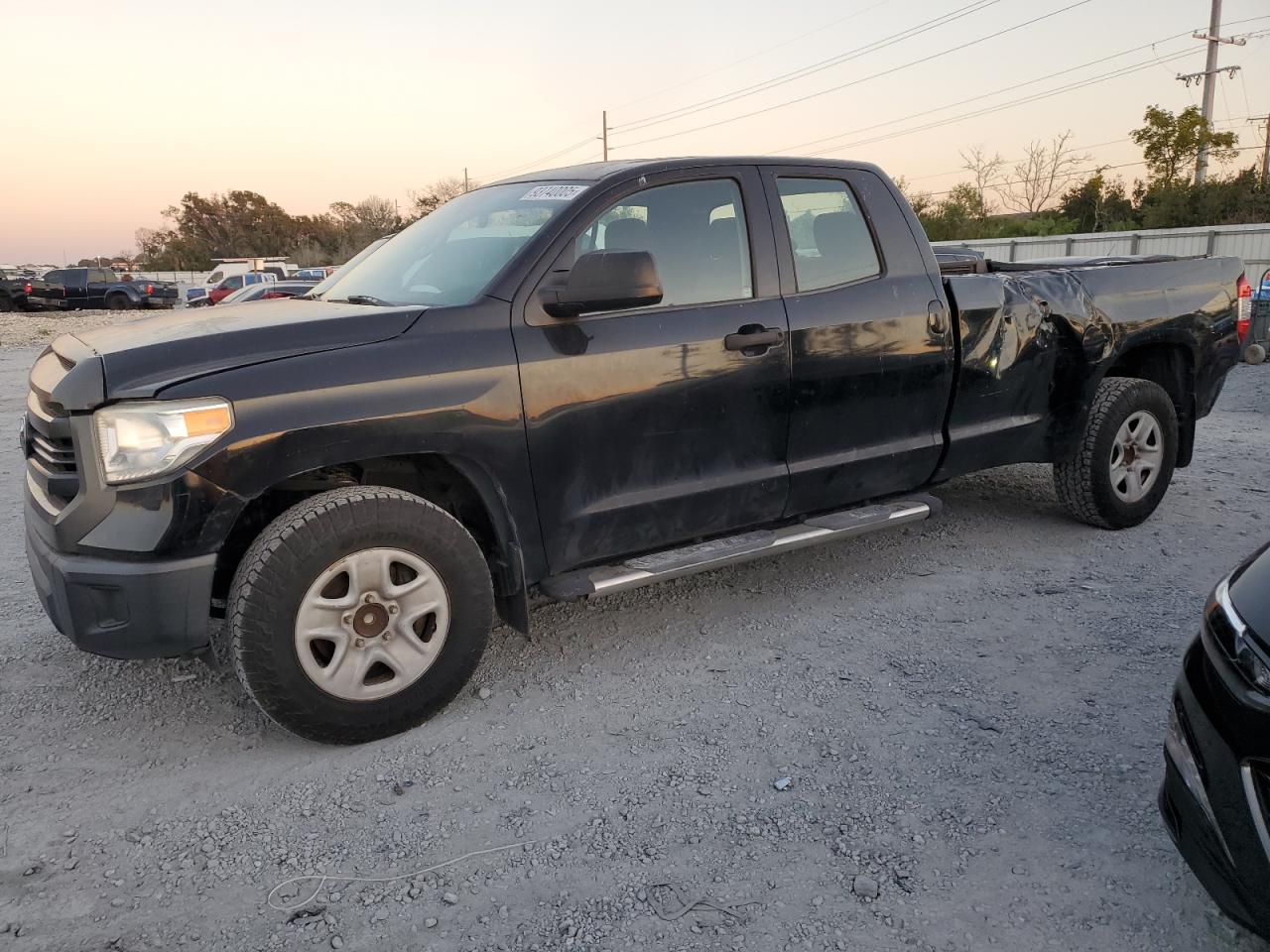 TOYOTA TUNDRA DOUBLE CAB SR