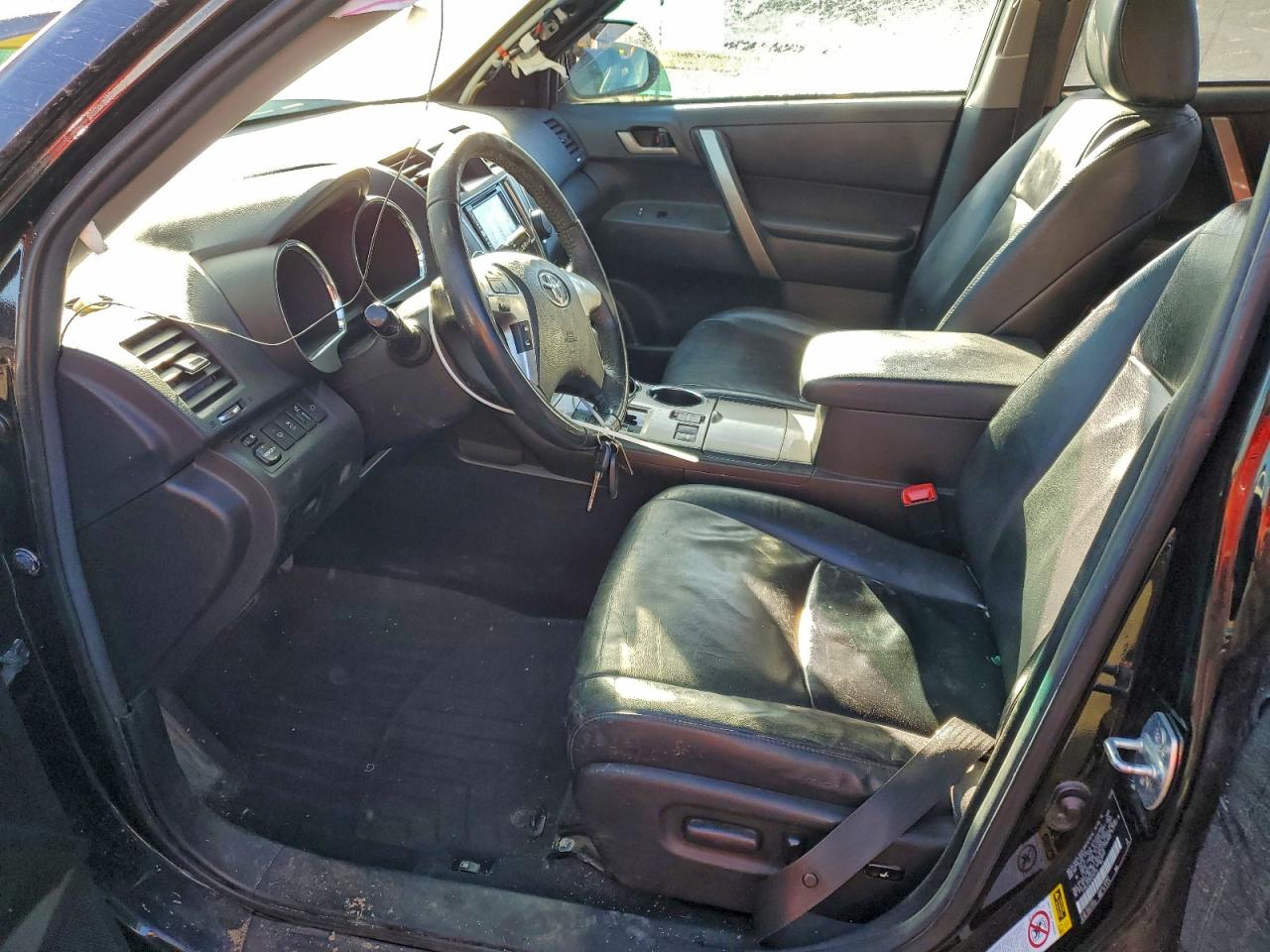 TOYOTA HIGHLANDER BASE