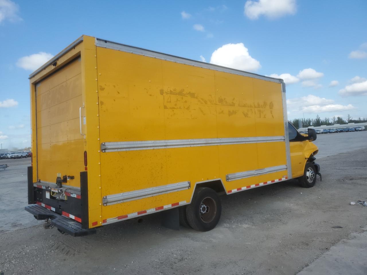 GMC SAVANA CUTAWAY G3500