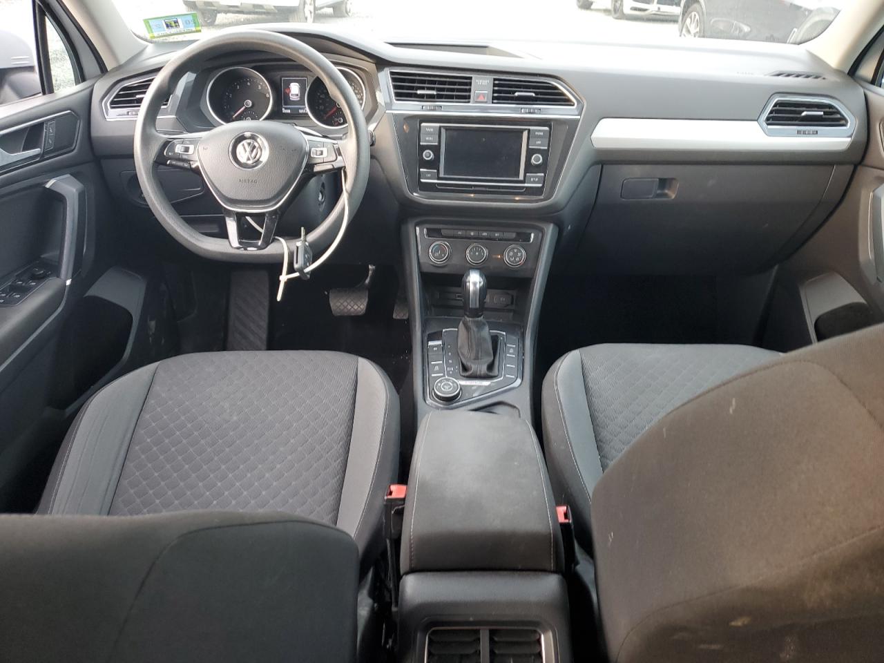 VOLKSWAGEN TIGUAN S