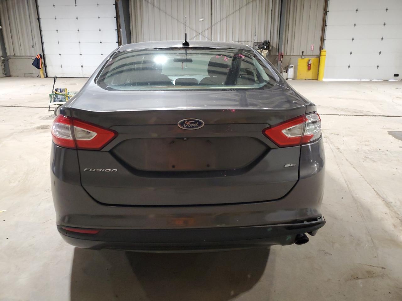 FORD FUSION SE