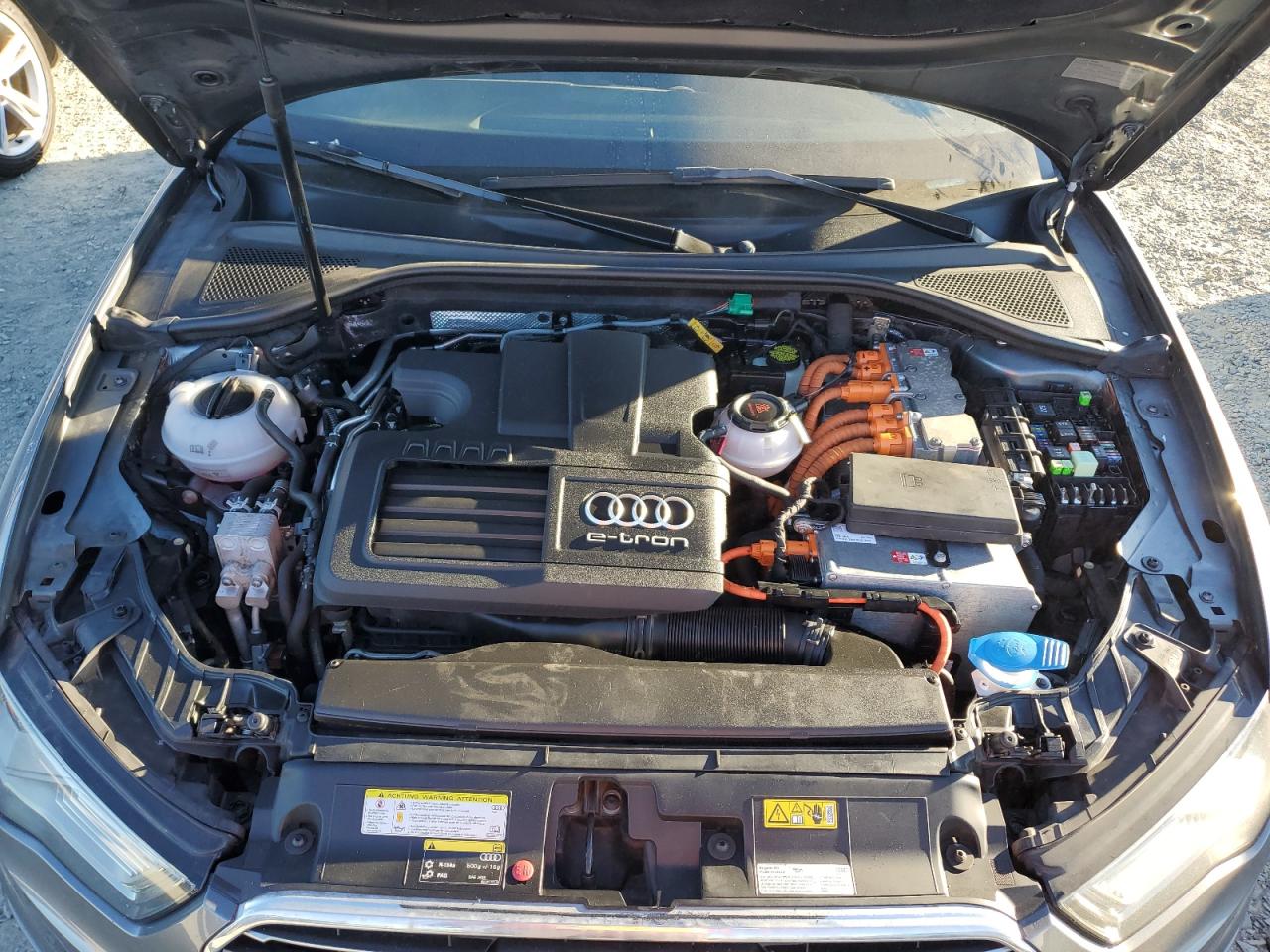 AUDI A3 E-TRON PREMIUM PLUS