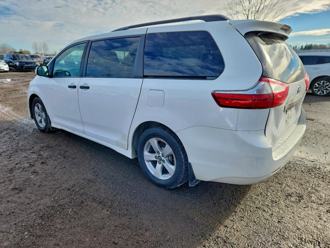 TOYOTA SIENNA