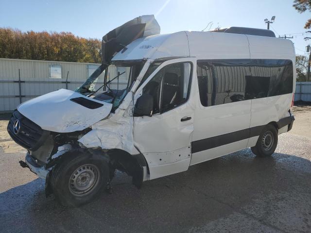 Global Auto Auctions: 2025 MERCEDES-BENZ SPRINTER 2