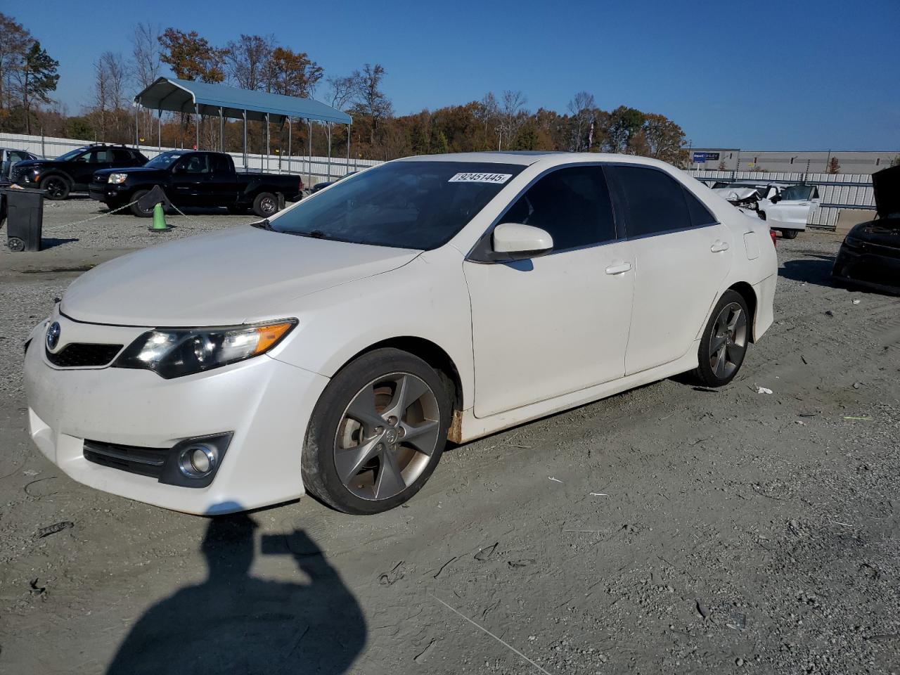TOYOTA CAMRY BASE