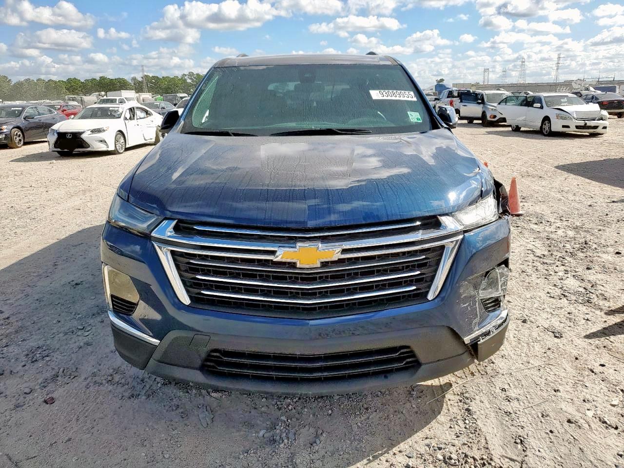 CHEVROLET TRAVERSE LT