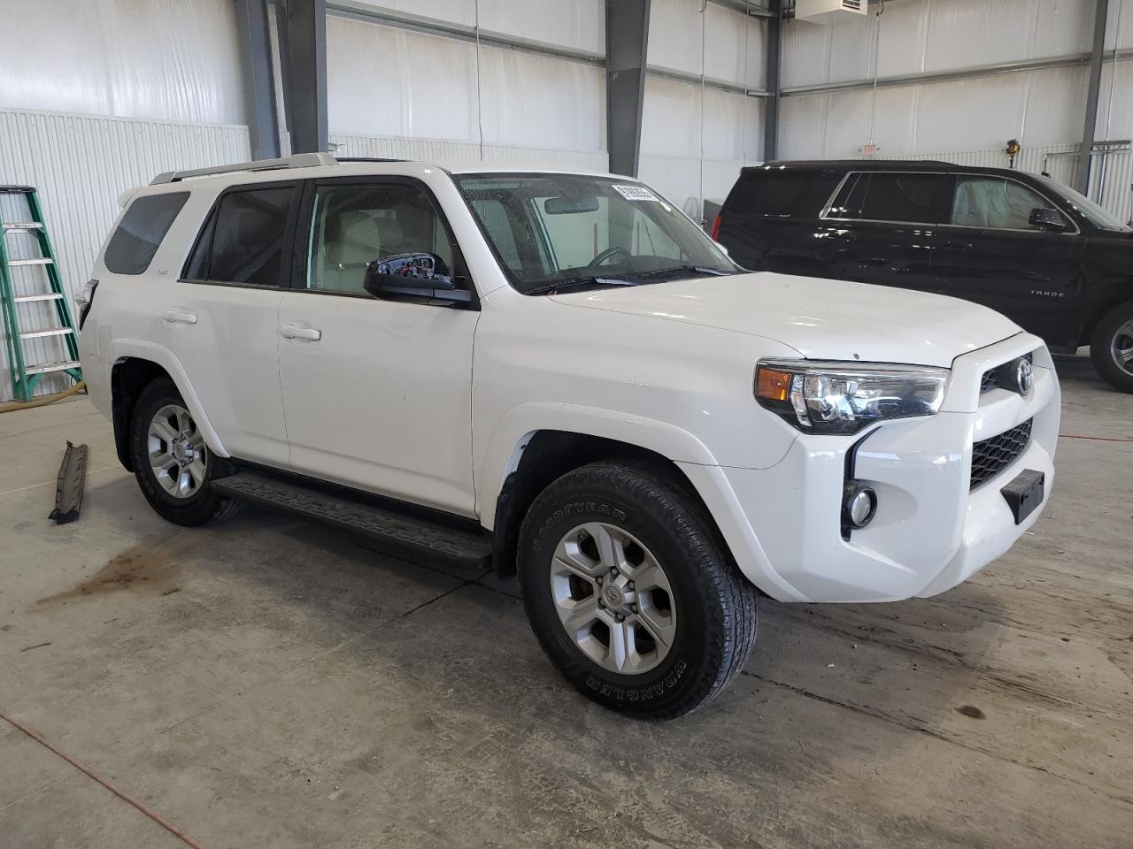 TOYOTA 4RUNNER SR5/SR5 PREMIUM