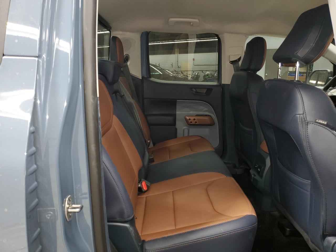 FORD MAVERICK LARIAT