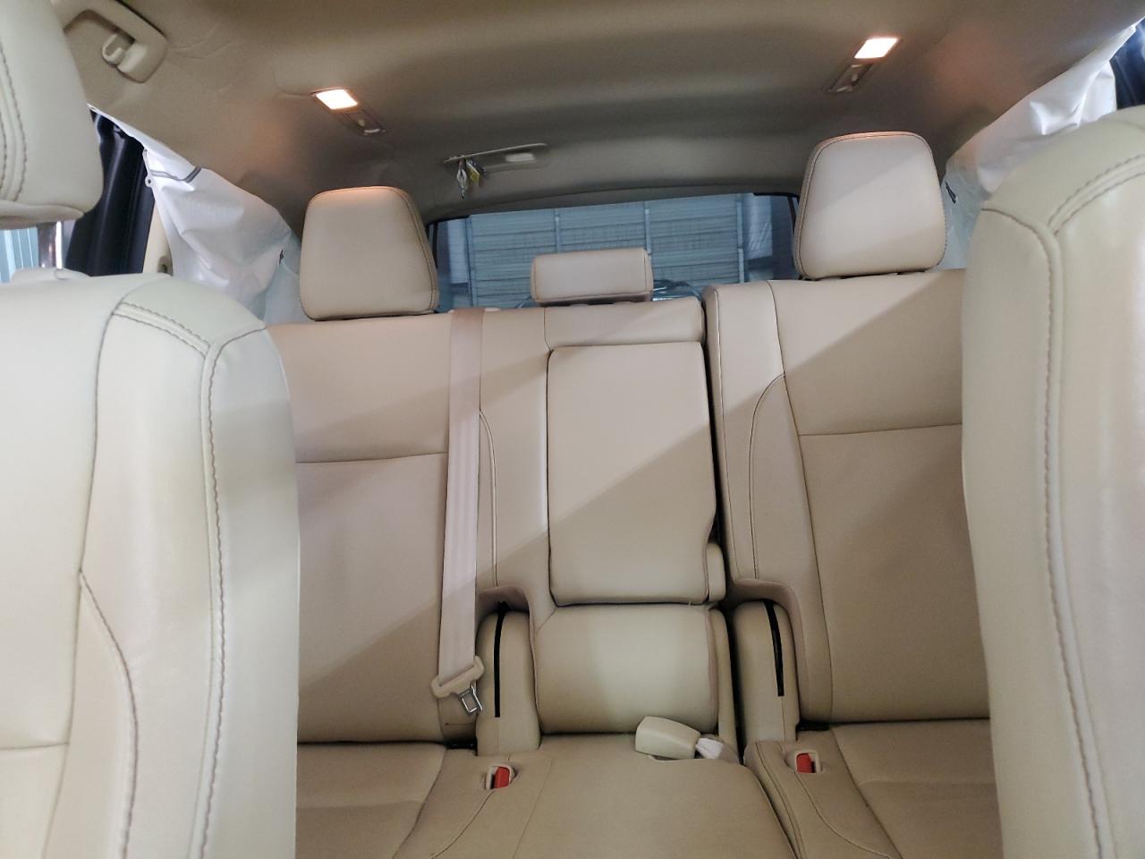 Lot #3311733220 2019 TOYOTA HIGHLANDER