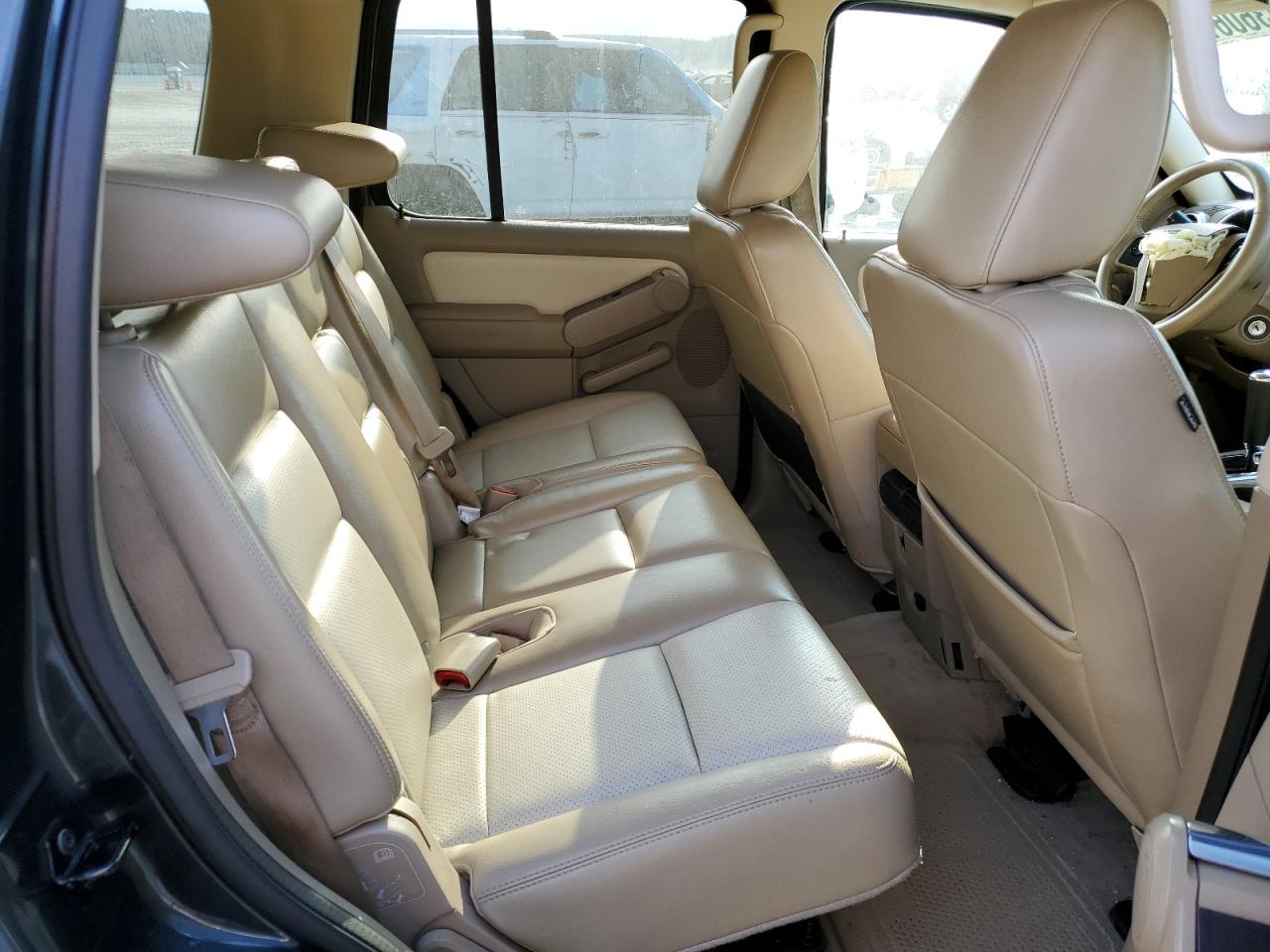 FORD EXPLORER LIMITED