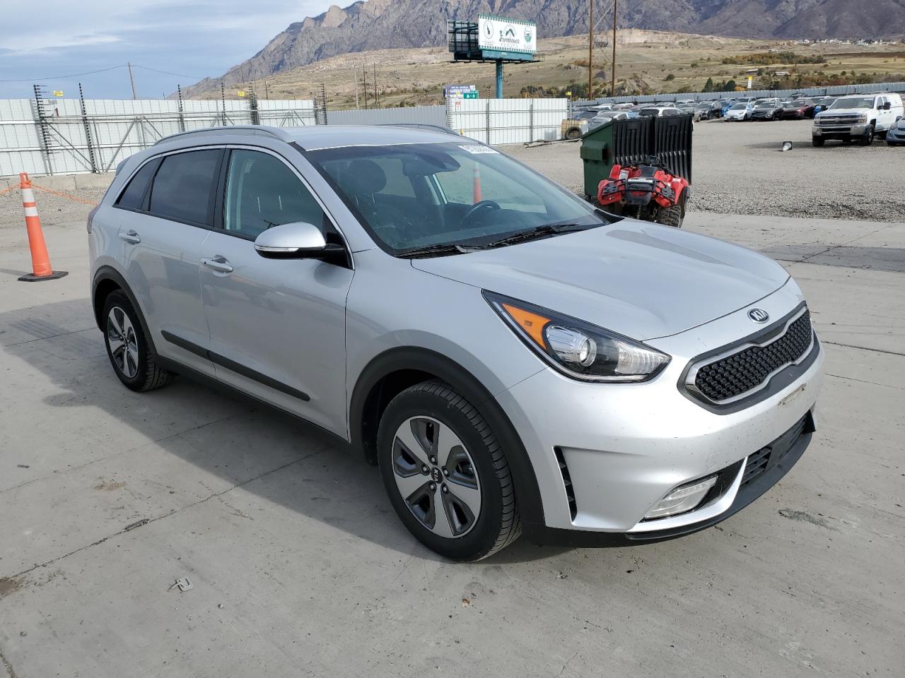 KIA NIRO EX