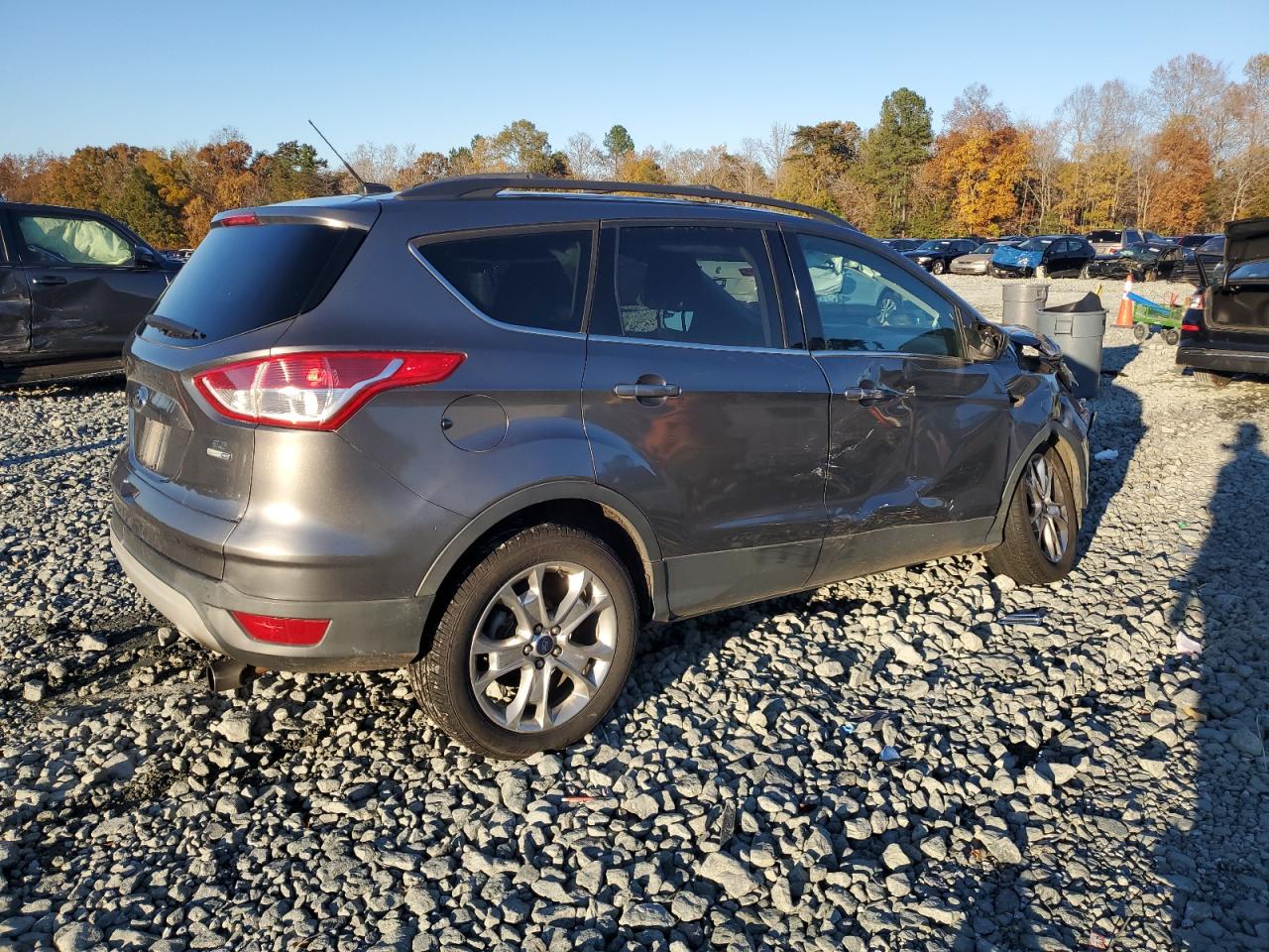 FORD ESCAPE SE