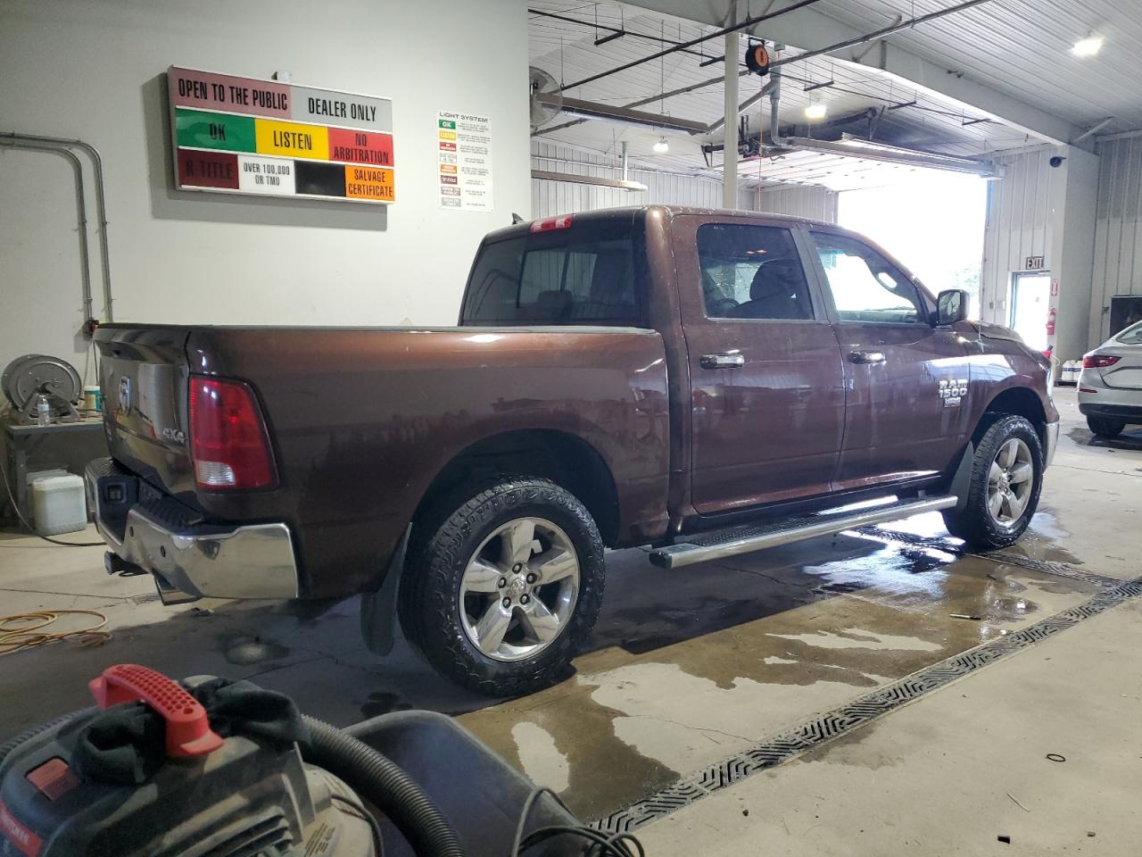 RAM 1500 SLT