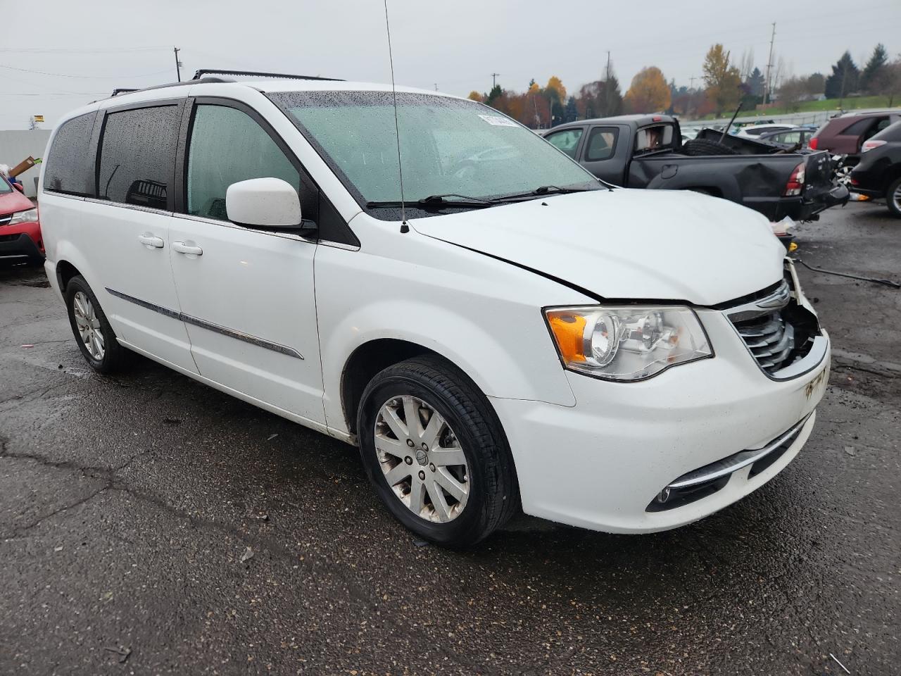 CHRYSLER TOWN & COUNTRY TOURING