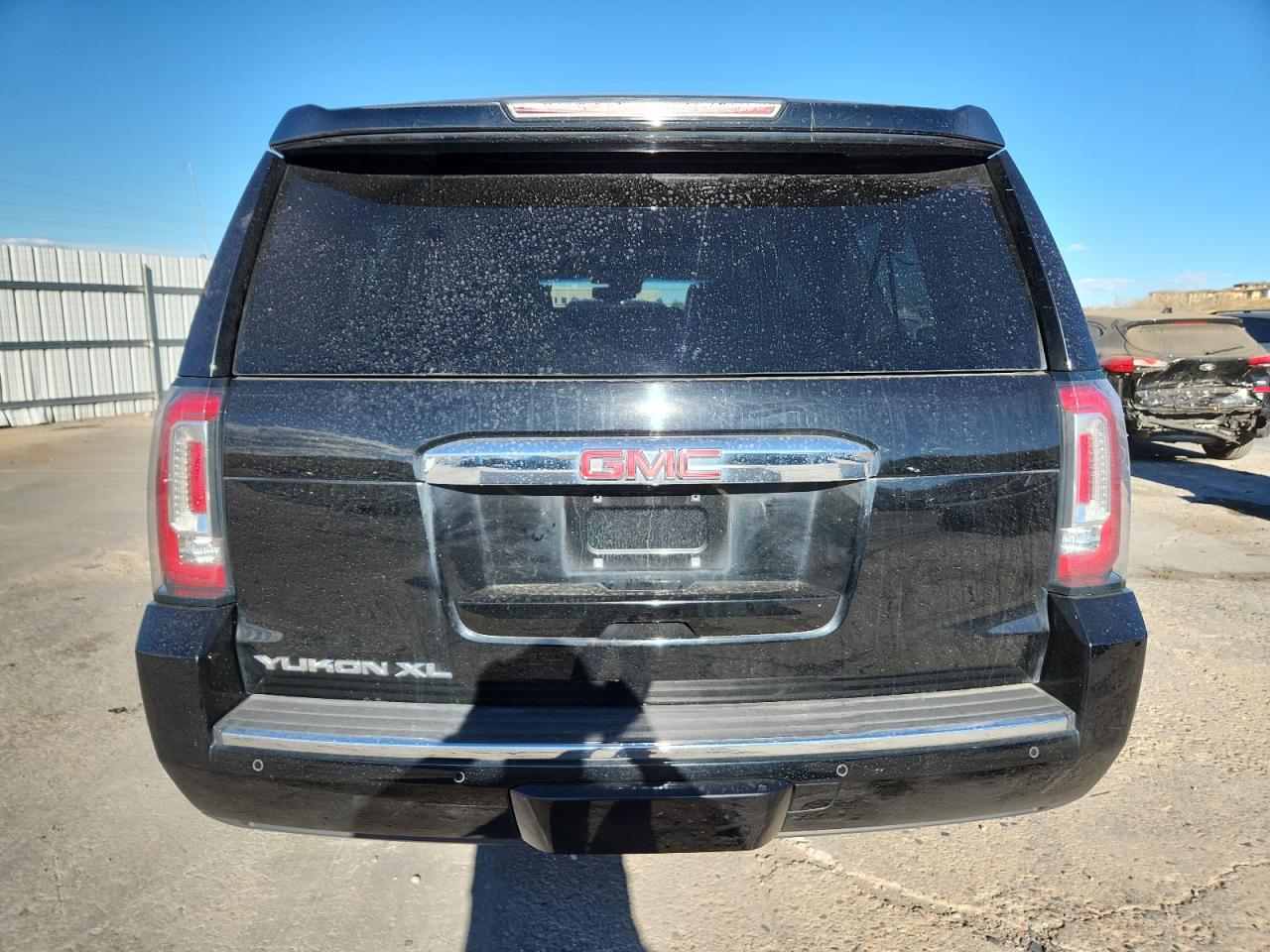 GMC YUKON DENALI