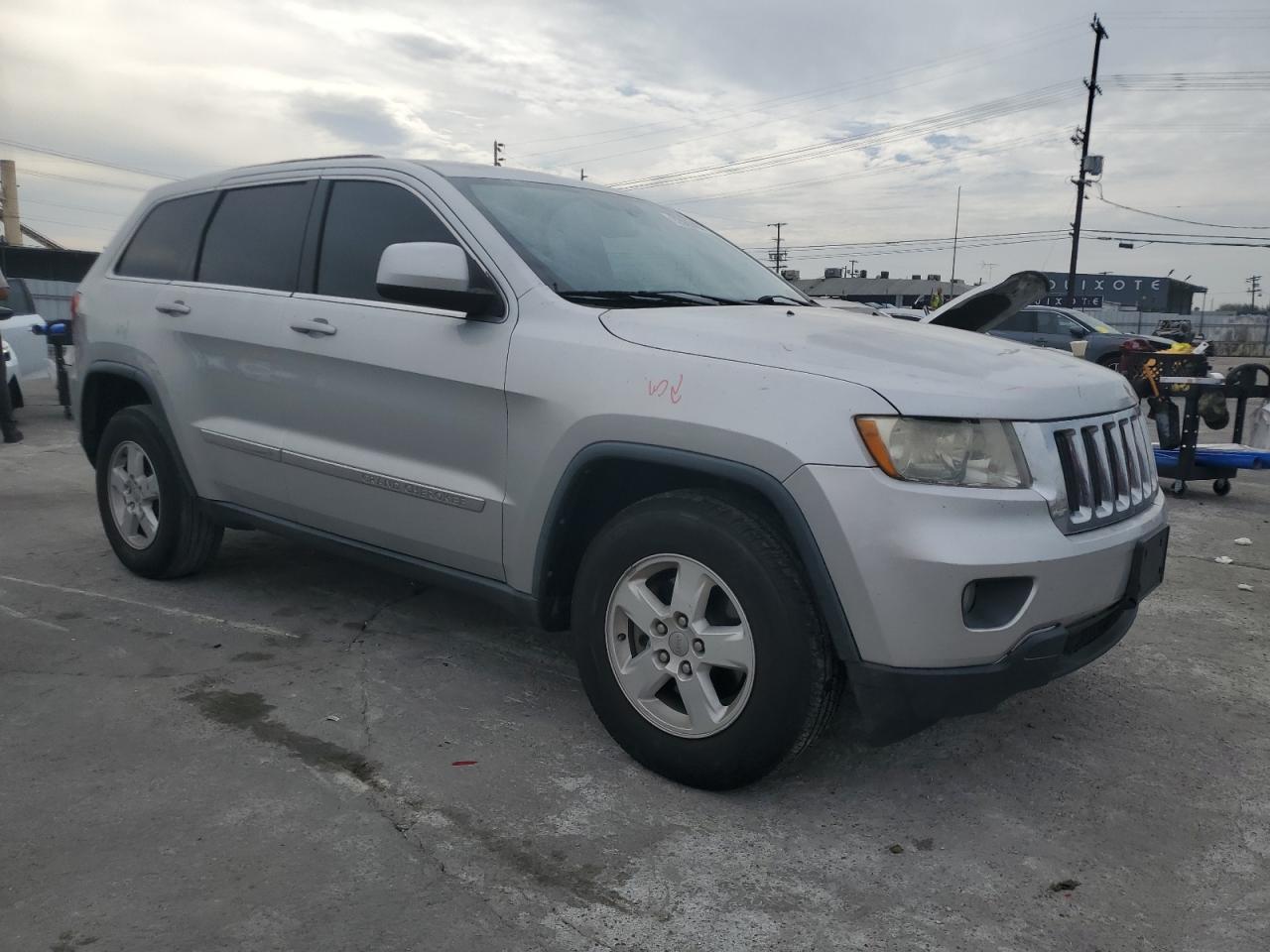 JEEP GRAND CHEROKEE LAREDO