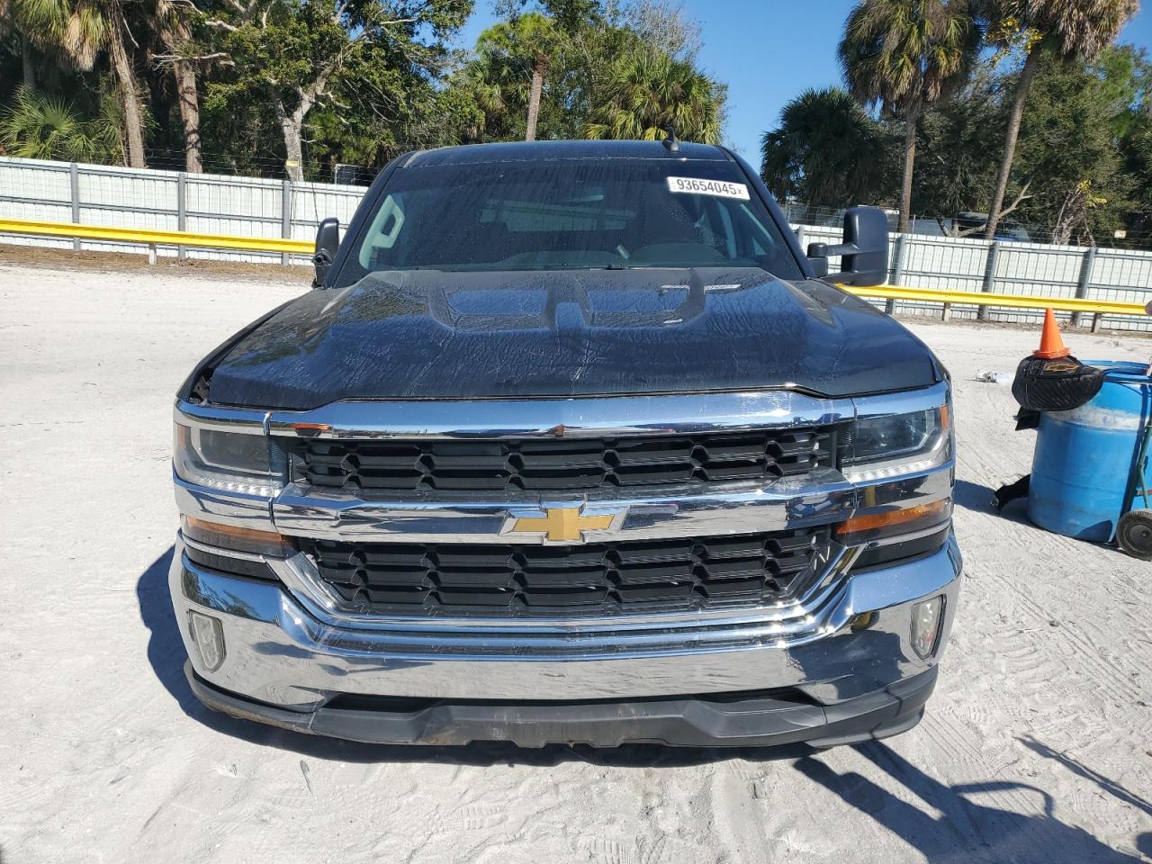 CHEVROLET SILVERADO C1500 LT
