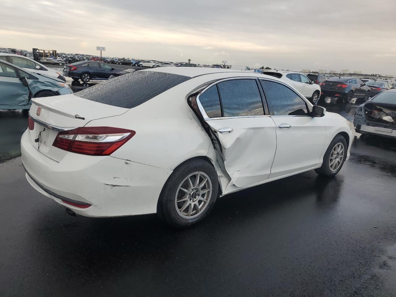 Lot #3309234627 2017 HONDA ACCORD LX