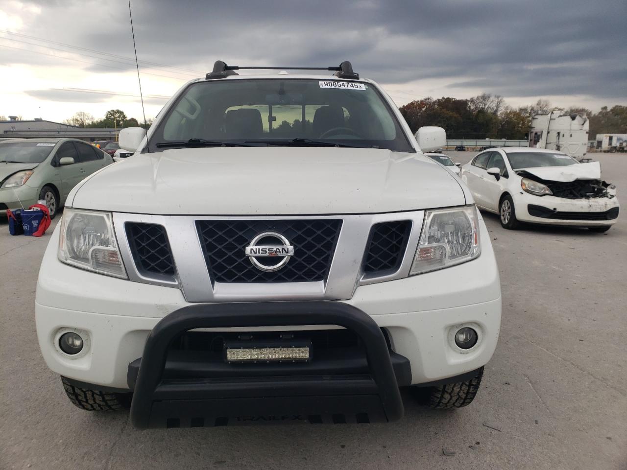 NISSAN FRONTIER S