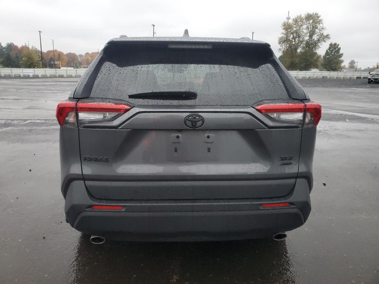 TOYOTA RAV4 XLE PREMIUM