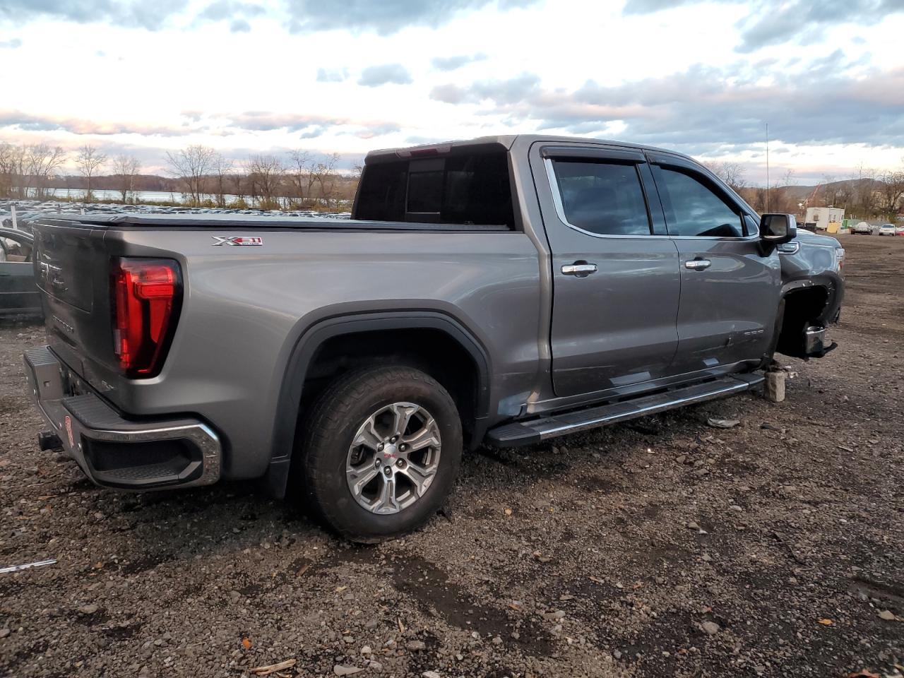GMC SIERRA K1500 SLT