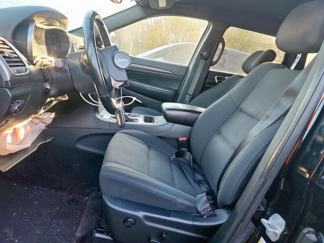 JEEP GRAND CHEROKEE LAREDO